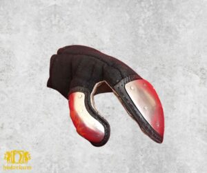 Under shield glove with plates
