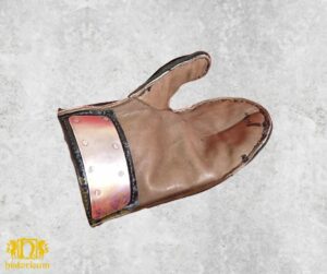 Under shield glove with plates