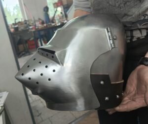 Crow face Type 1