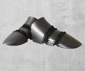 Sabatons with chainmail