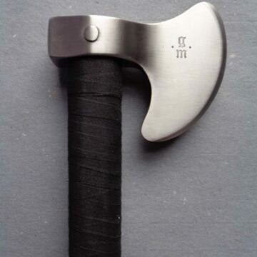 One handed axe Angel